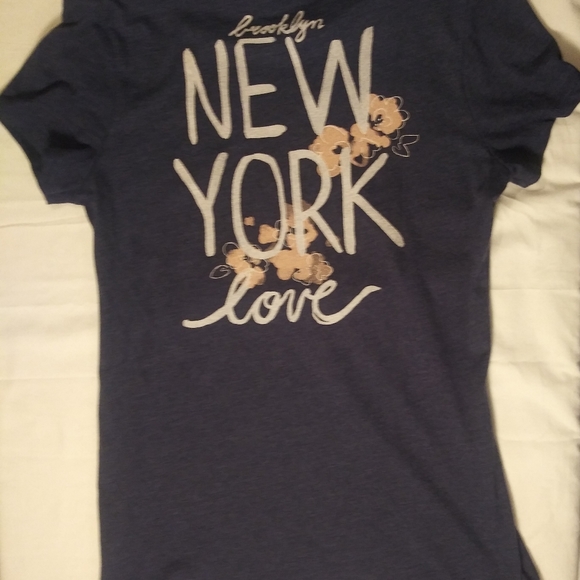 Old Navy New York tshirt - Picture 2 of 5